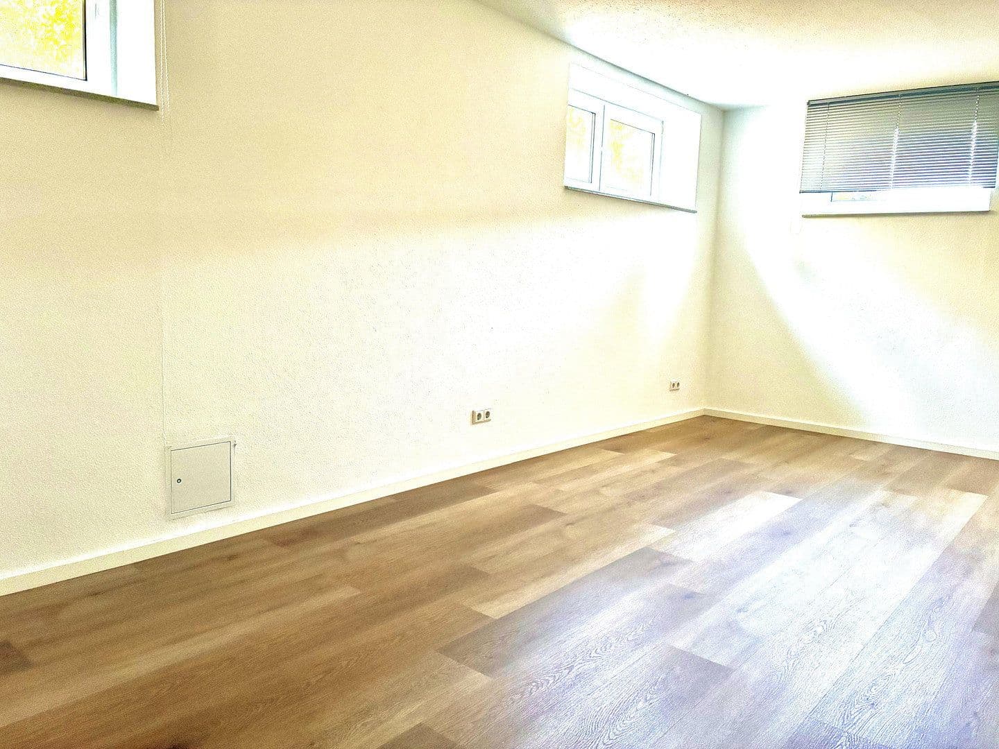 Pronájem bytu 3+1 98 m², Neu-Anspach, Hessen Pronájem bytu 3+1 98 m², Neu-Anspach, Hessen