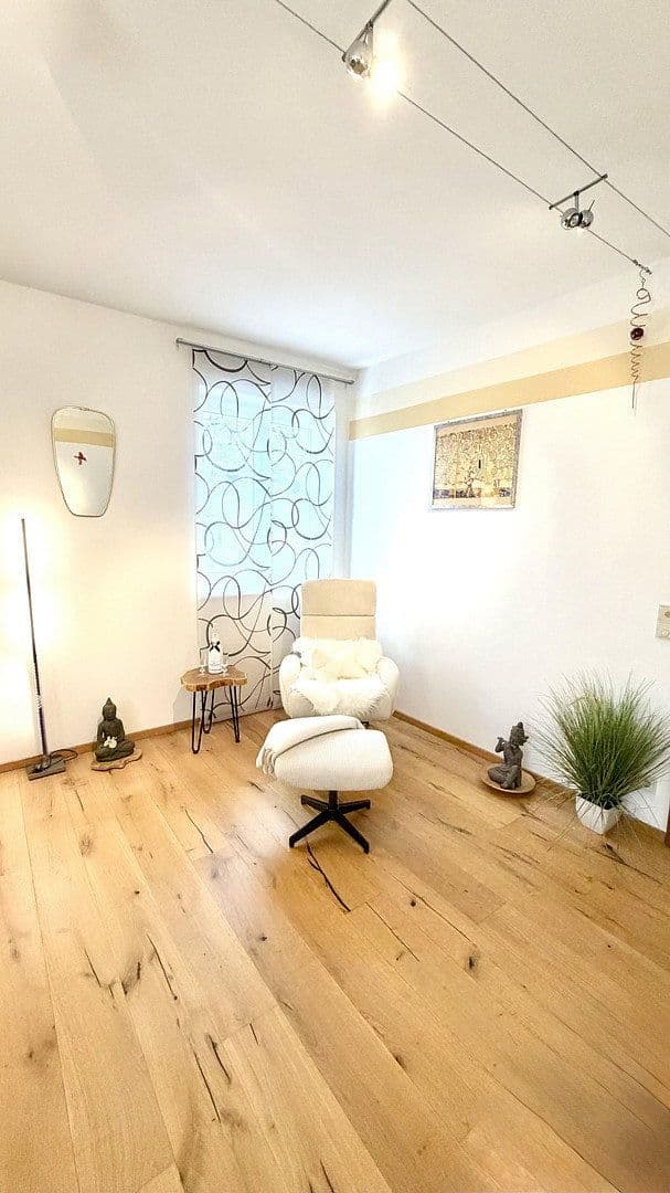 Prodej domu 265 m², pozemek 1.029 m², Osterhofen, Bavorsko Prodej domu 265 m², pozemek 1.029 m², Osterhofen, Bavorsko