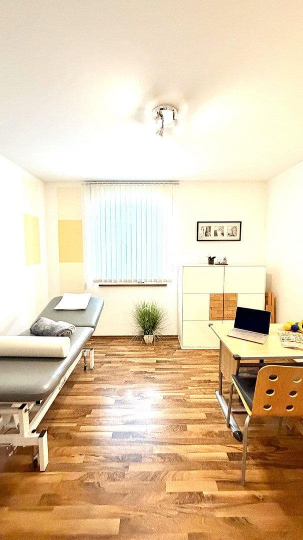 Prodej domu 265 m², pozemek 1.029 m², Osterhofen, Bavorsko Prodej domu 265 m², pozemek 1.029 m², Osterhofen, Bavorsko