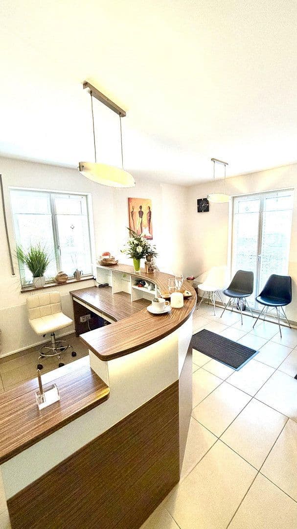 Prodej domu 265 m², pozemek 1.029 m², Osterhofen, Bavorsko Prodej domu 265 m², pozemek 1.029 m², Osterhofen, Bavorsko