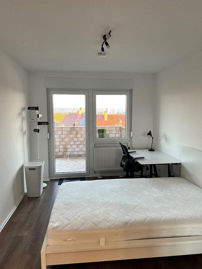 Pronájem bytu 3+1 14 m², Gartenstraße 56b, Karlsruhe, Bádensko-Württembersko Pronájem bytu 3+1 14 m², Gartenstraße 56b, Karlsruhe, Bádensko-Württembersko