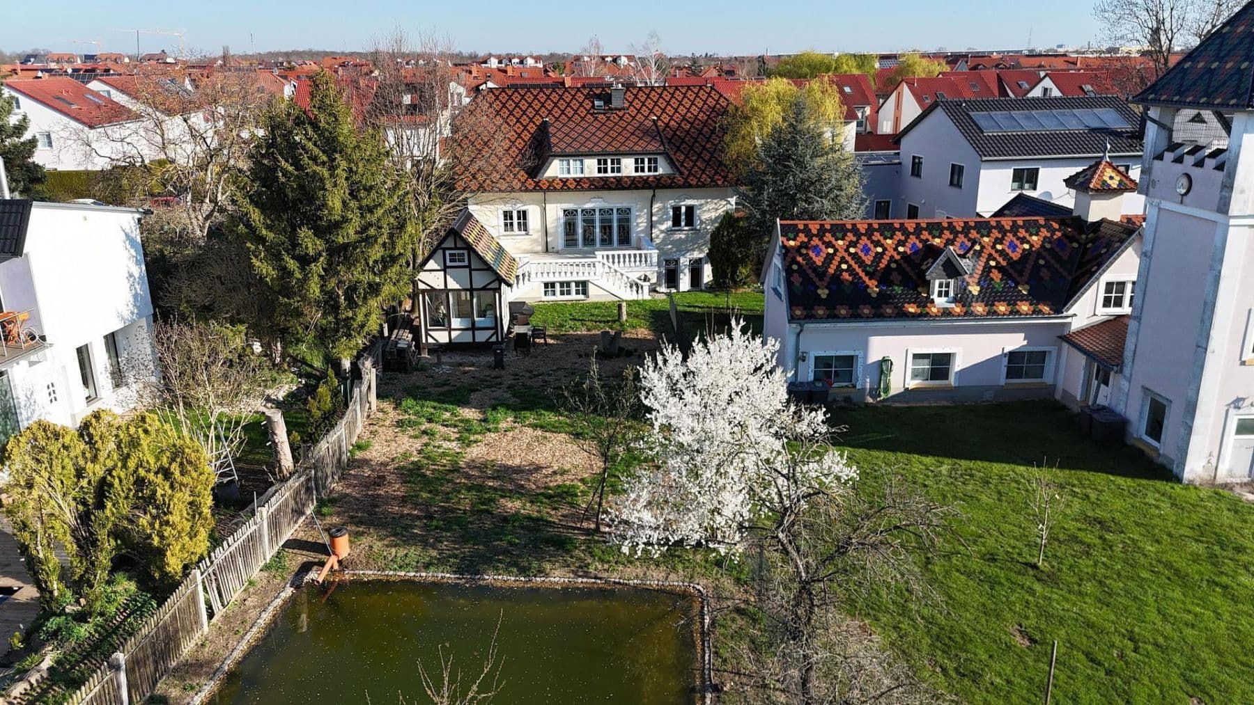 Prodej domu 500 m², pozemek 980 m², Prödeler Str. 9, Markkleeberg, Sasko Prodej domu 500 m², pozemek 980 m², Prödeler Str. 9, Markkleeberg, Sasko