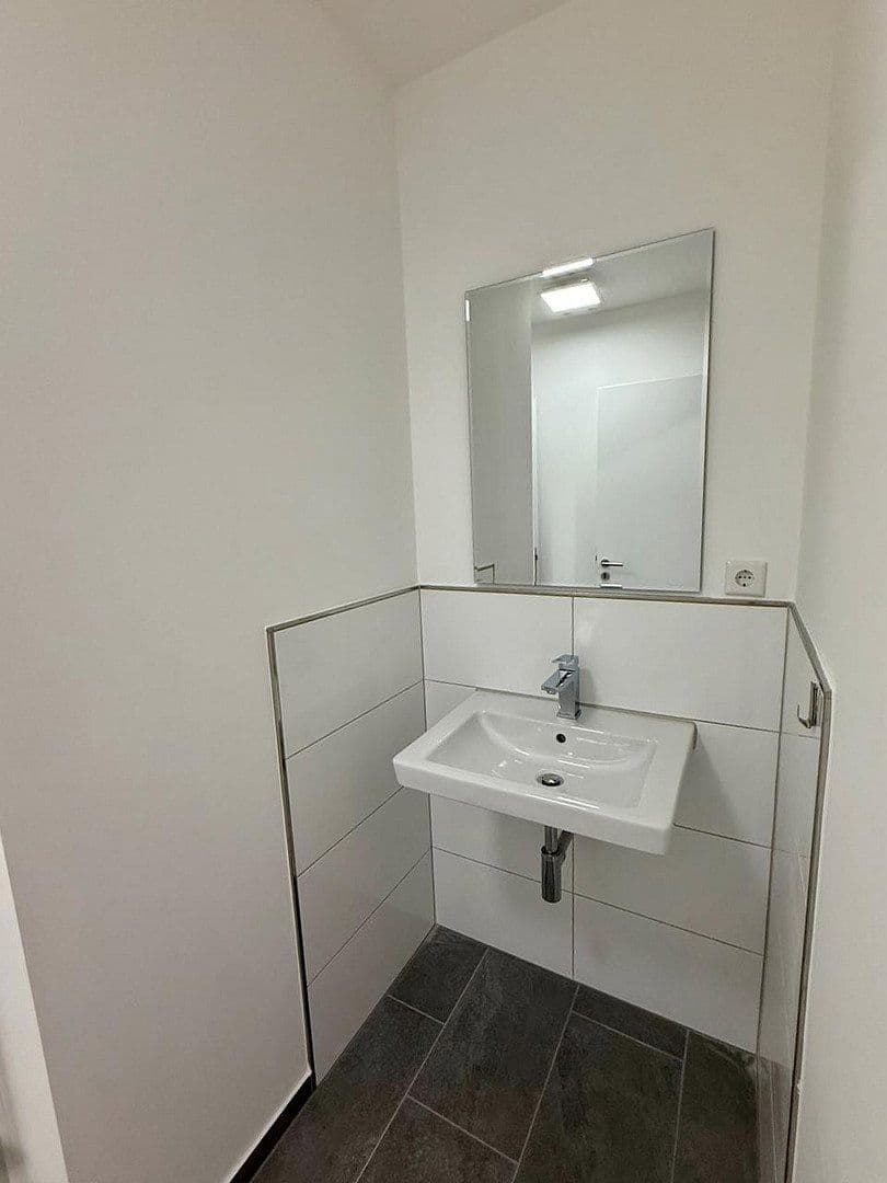 Pronájem kanceláře 450 m², Oswaldstr. 4, Hamm, Severní Porýní-Vestfálsko Pronájem kanceláře 450 m², Oswaldstr. 4, Hamm, Severní Porýní-Vestfálsko