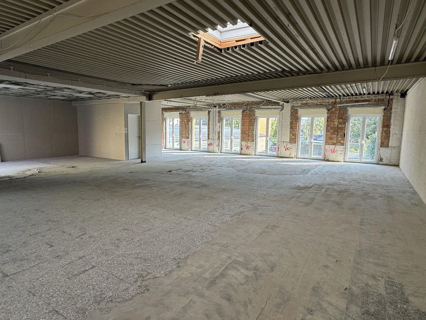 Pronájem kanceláře 450 m², Oswaldstr. 4, Hamm, Severní Porýní-Vestfálsko Pronájem kanceláře 450 m², Oswaldstr. 4, Hamm, Severní Porýní-Vestfálsko