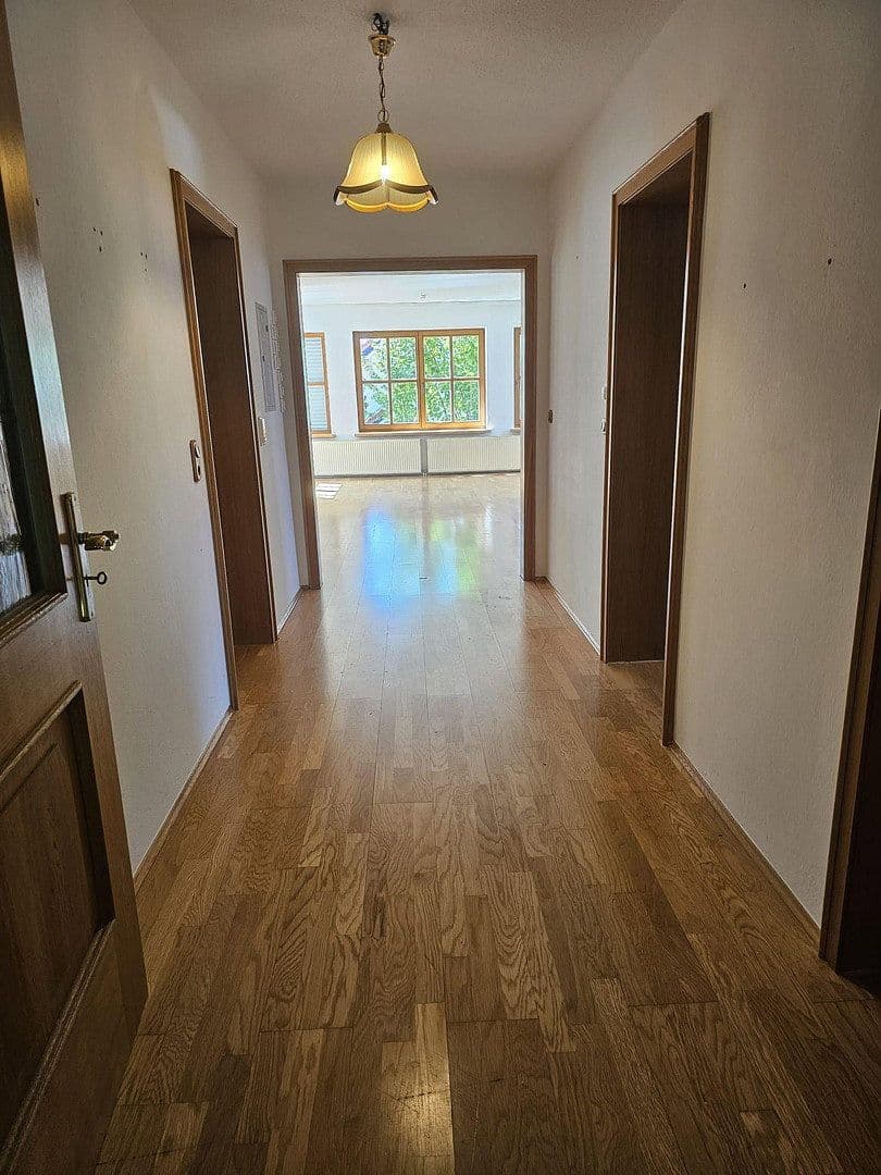 Prodej bytu 4+1 160 m², Tannenweg 8, Bad Griesbach i.Rottal, Bavorsko Prodej bytu 4+1 160 m², Tannenweg 8, Bad Griesbach i.Rottal, Bavorsko
