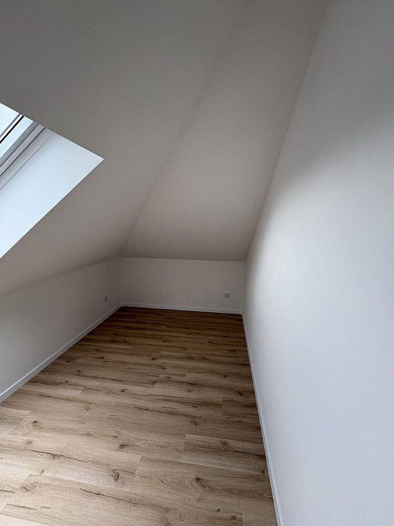 Pronájem bytu 3+1 74 m², Brombeerweg 9, Porta Westfalica, Severní Porýní-Vestfálsko Pronájem bytu 3+1 74 m², Brombeerweg 9, Porta Westfalica, Severní Porýní-Vestfálsko