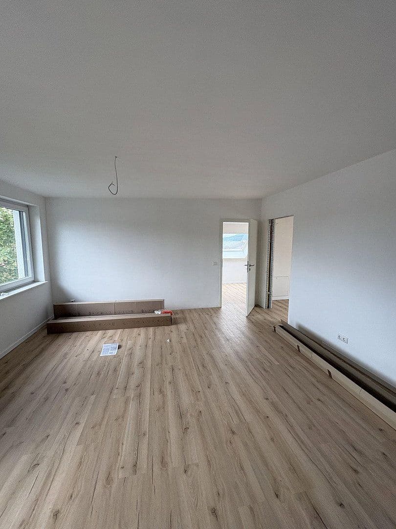 Pronájem bytu 3+1 74 m², Brombeerweg 9, Porta Westfalica, Severní Porýní-Vestfálsko Pronájem bytu 3+1 74 m², Brombeerweg 9, Porta Westfalica, Severní Porýní-Vestfálsko