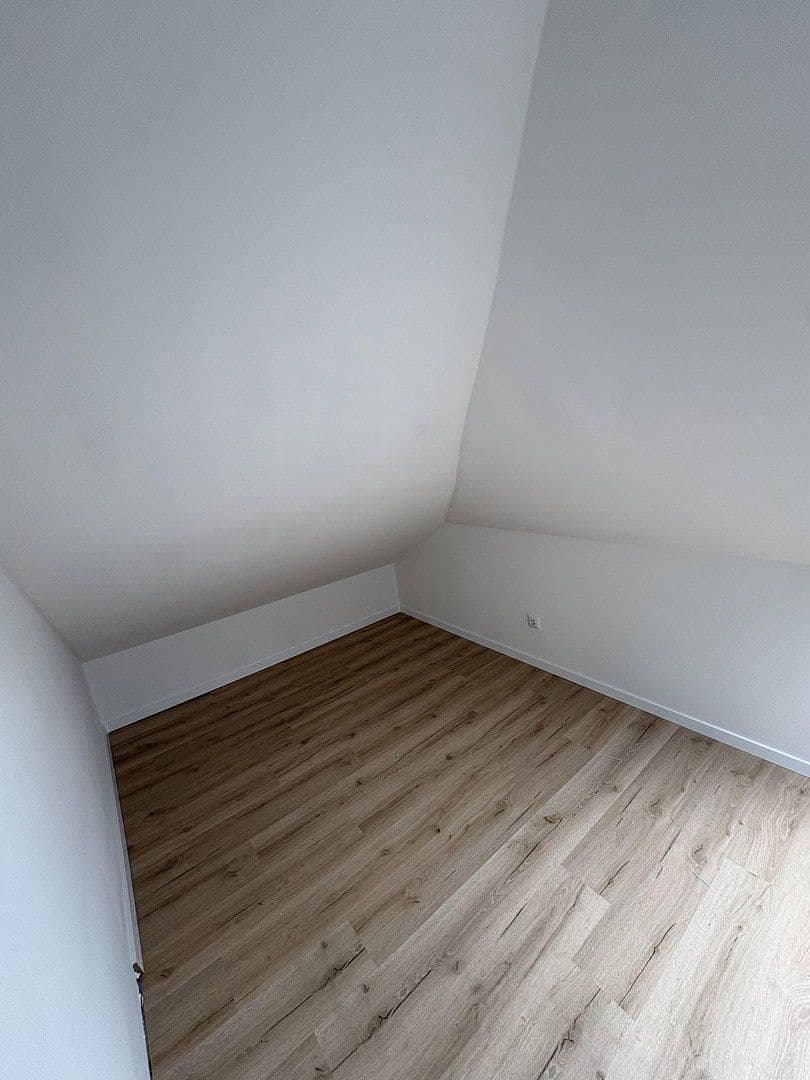 Pronájem bytu 3+1 74 m², Brombeerweg 9, Porta Westfalica, Severní Porýní-Vestfálsko Pronájem bytu 3+1 74 m², Brombeerweg 9, Porta Westfalica, Severní Porýní-Vestfálsko