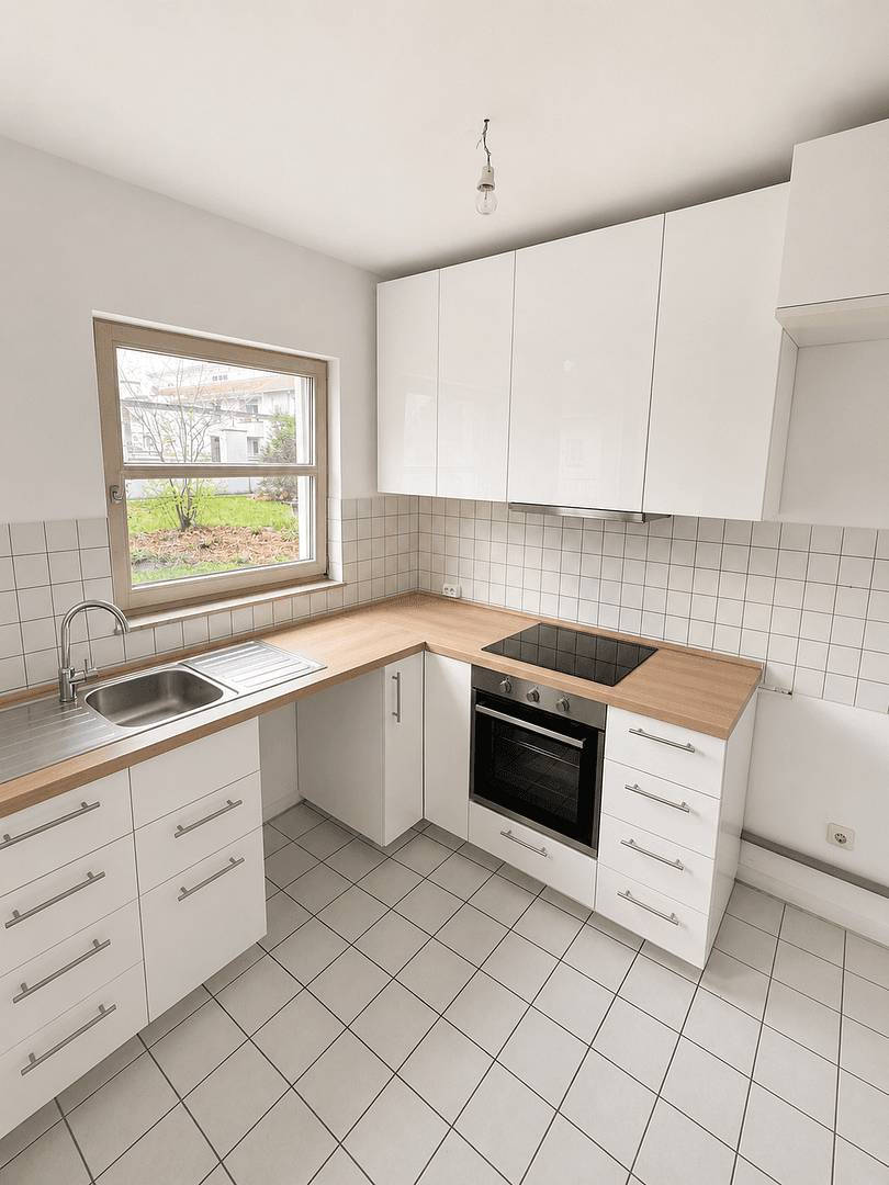 Pronájem bytu 3+kk 82 m², Badstr. 2, Pfullingen, Bádensko-Württembersko Pronájem bytu 3+kk 82 m², Badstr. 2, Pfullingen, Bádensko-Württembersko
