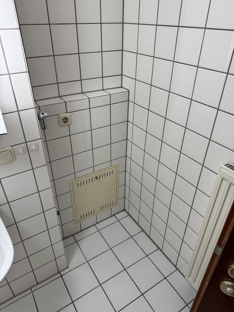 Pronájem bytu 3+kk 82 m², Badstr. 2, Pfullingen, Bádensko-Württembersko Pronájem bytu 3+kk 82 m², Badstr. 2, Pfullingen, Bádensko-Württembersko