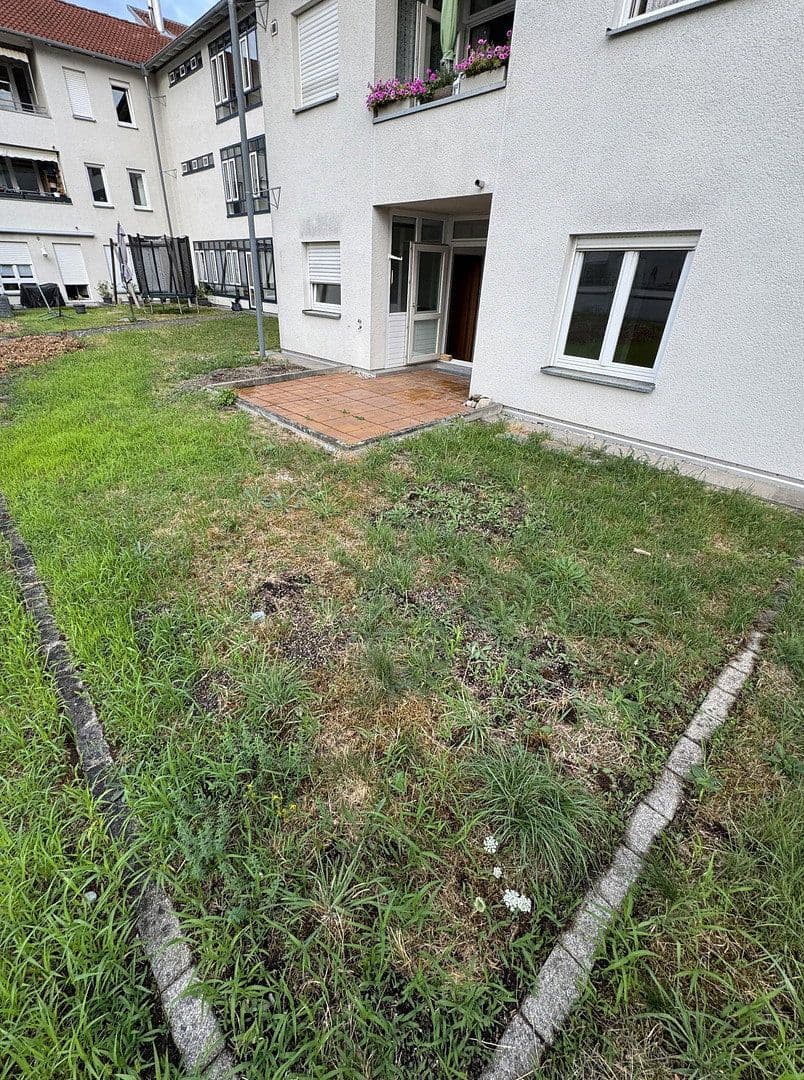 Pronájem bytu 3+kk 82 m², Badstr. 2, Pfullingen, Bádensko-Württembersko Pronájem bytu 3+kk 82 m², Badstr. 2, Pfullingen, Bádensko-Württembersko