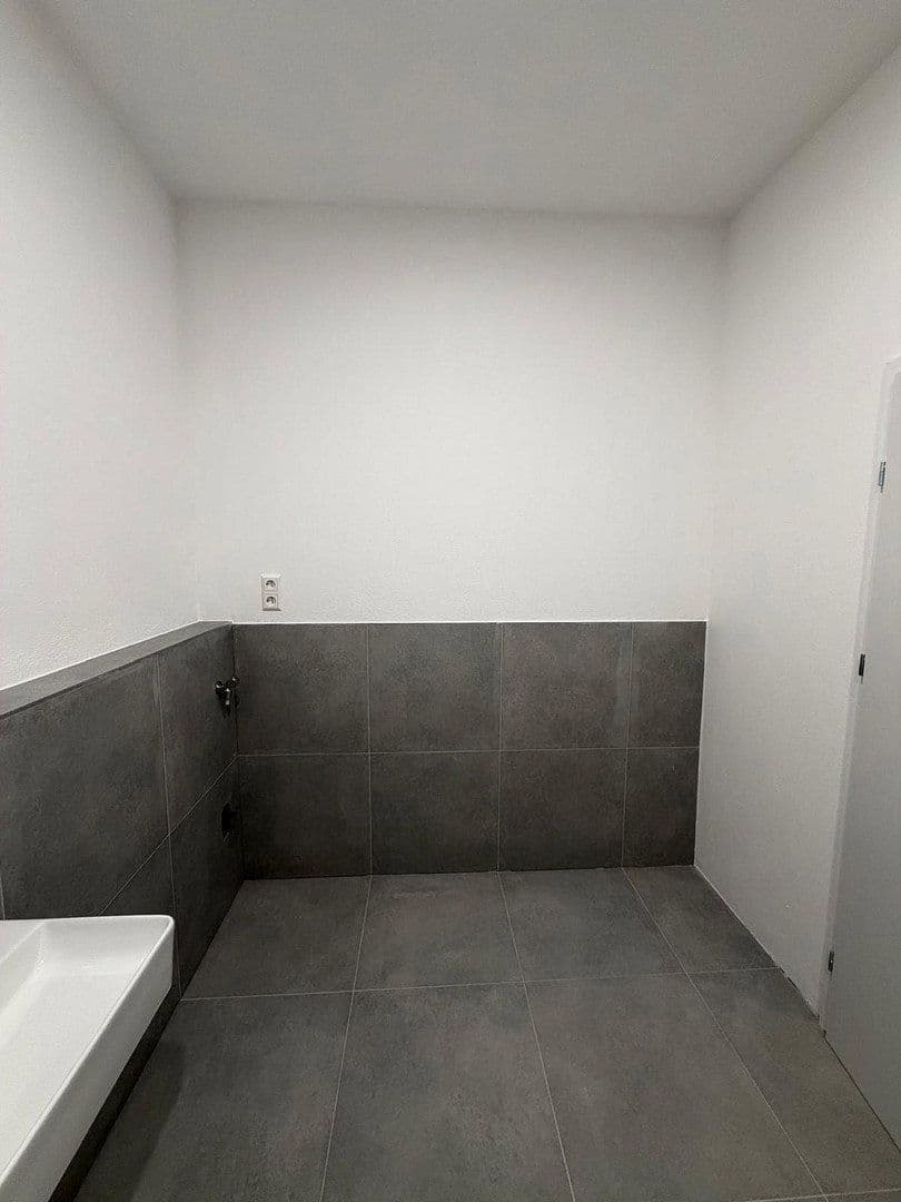 Pronájem bytu 6+1 108 m², Westliche Karl-Friedrich-Straße 344, Pforzheim, Bádensko-Württembersko Pronájem bytu 6+1 108 m², Westliche Karl-Friedrich-Straße 344, Pforzheim, Bádensko-Württembersko