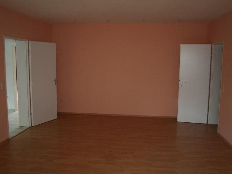 Pronájem bytu 4+1 103 m², Reinshagener Str. 106, Remscheid, Severní Porýní-Vestfálsko Pronájem bytu 4+1 103 m², Reinshagener Str. 106, Remscheid, Severní Porýní-Vestfálsko