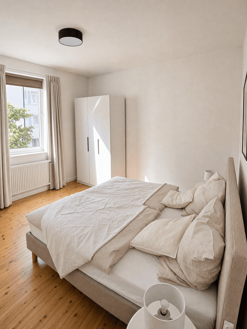 Pronájem bytu 2+1 57 m², Löbleinstr. 56, Nürnberg, Bavorsko Pronájem bytu 2+1 57 m², Löbleinstr. 56, Nürnberg, Bavorsko