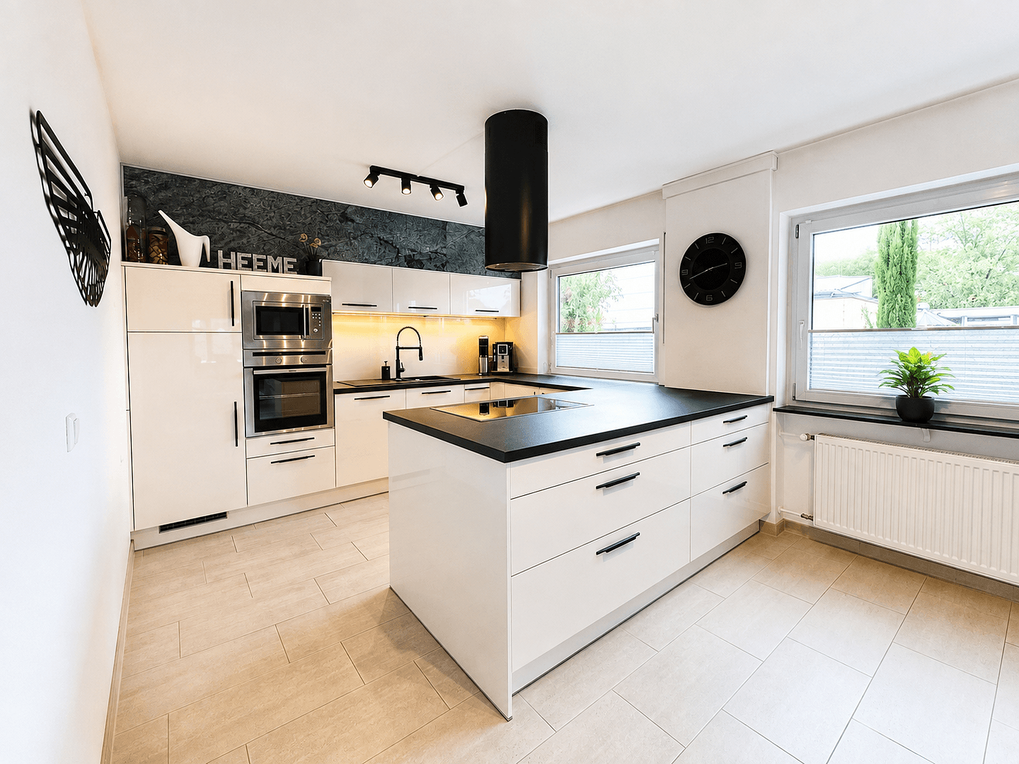 Prodej domu 177 m², pozemek 1.014 m², Im Schlossgarten 10, Gottmadingen, Bádensko-Württembersko Prodej domu 177 m², pozemek 1.014 m², Im Schlossgarten 10, Gottmadingen, Bádensko-Württembersko