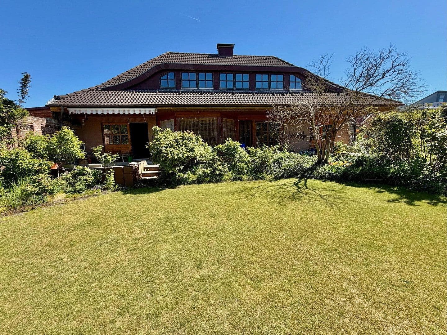 Prodej domu 143 m², pozemek 779 m², Nienburg/Weser, Dolní Sasko Prodej domu 143 m², pozemek 779 m², Nienburg/Weser, Dolní Sasko
