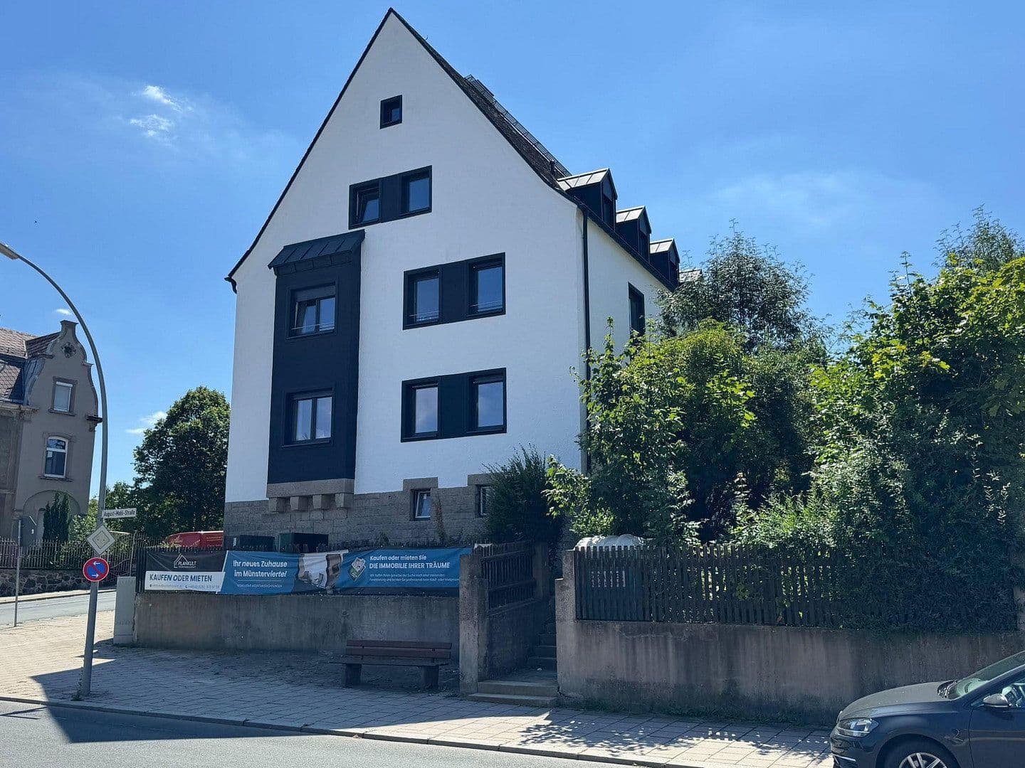 Pronájem bytu 3+1 73 m², Äußere-Bayreuther-Str. 24, Hof, Bavorsko Pronájem bytu 3+1 73 m², Äußere-Bayreuther-Str. 24, Hof, Bavorsko