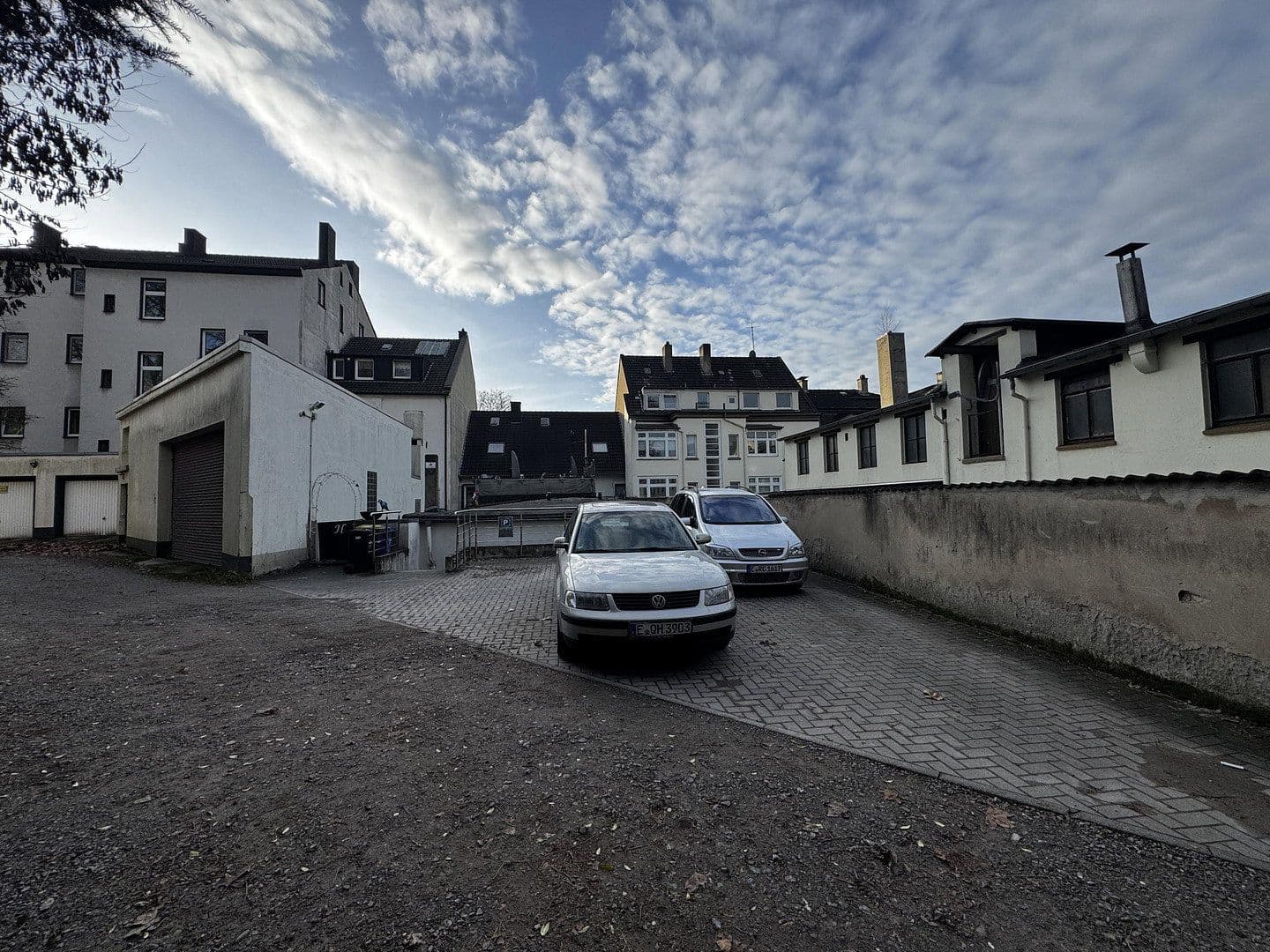 Prodej domu 399 m², pozemek 419 m², Essen, Severní Porýní-Vestfálsko Prodej domu 399 m², pozemek 419 m², Essen, Severní Porýní-Vestfálsko