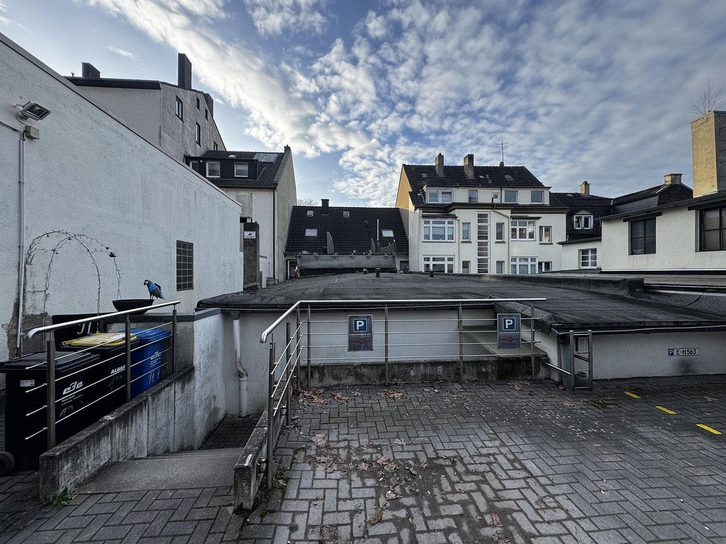 Prodej domu 399 m², pozemek 419 m², Essen, Severní Porýní-Vestfálsko Prodej domu 399 m², pozemek 419 m², Essen, Severní Porýní-Vestfálsko