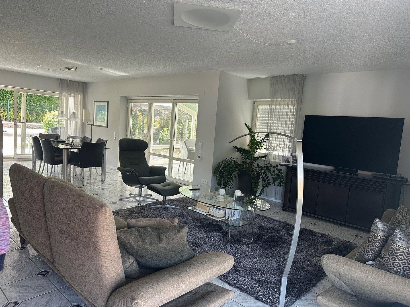 Prodej domu 231 m², pozemek 661 m², Karlsruhe, Bádensko-Württembersko Prodej domu 231 m², pozemek 661 m², Karlsruhe, Bádensko-Württembersko