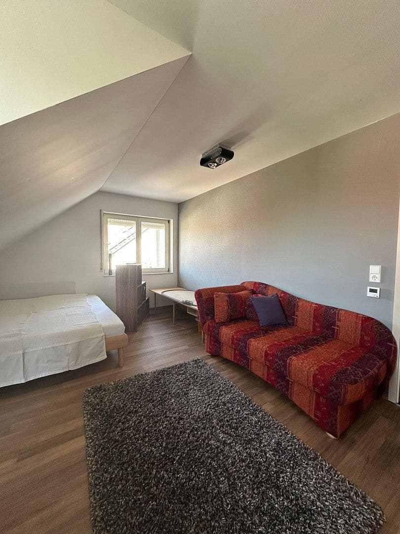 Prodej domu 231 m², pozemek 661 m², Karlsruhe, Bádensko-Württembersko Prodej domu 231 m², pozemek 661 m², Karlsruhe, Bádensko-Württembersko