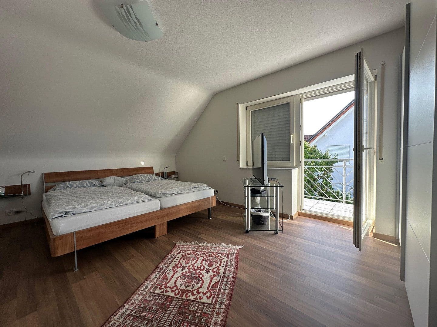 Prodej domu 231 m², pozemek 661 m², Karlsruhe, Bádensko-Württembersko Prodej domu 231 m², pozemek 661 m², Karlsruhe, Bádensko-Württembersko