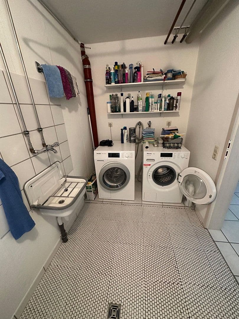 Prodej domu 231 m², pozemek 661 m², Karlsruhe, Bádensko-Württembersko Prodej domu 231 m², pozemek 661 m², Karlsruhe, Bádensko-Württembersko