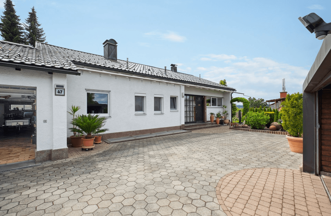 Prodej domu 219 m², pozemek 872 m², Durach, Bavorsko Prodej domu 219 m², pozemek 872 m², Durach, Bavorsko