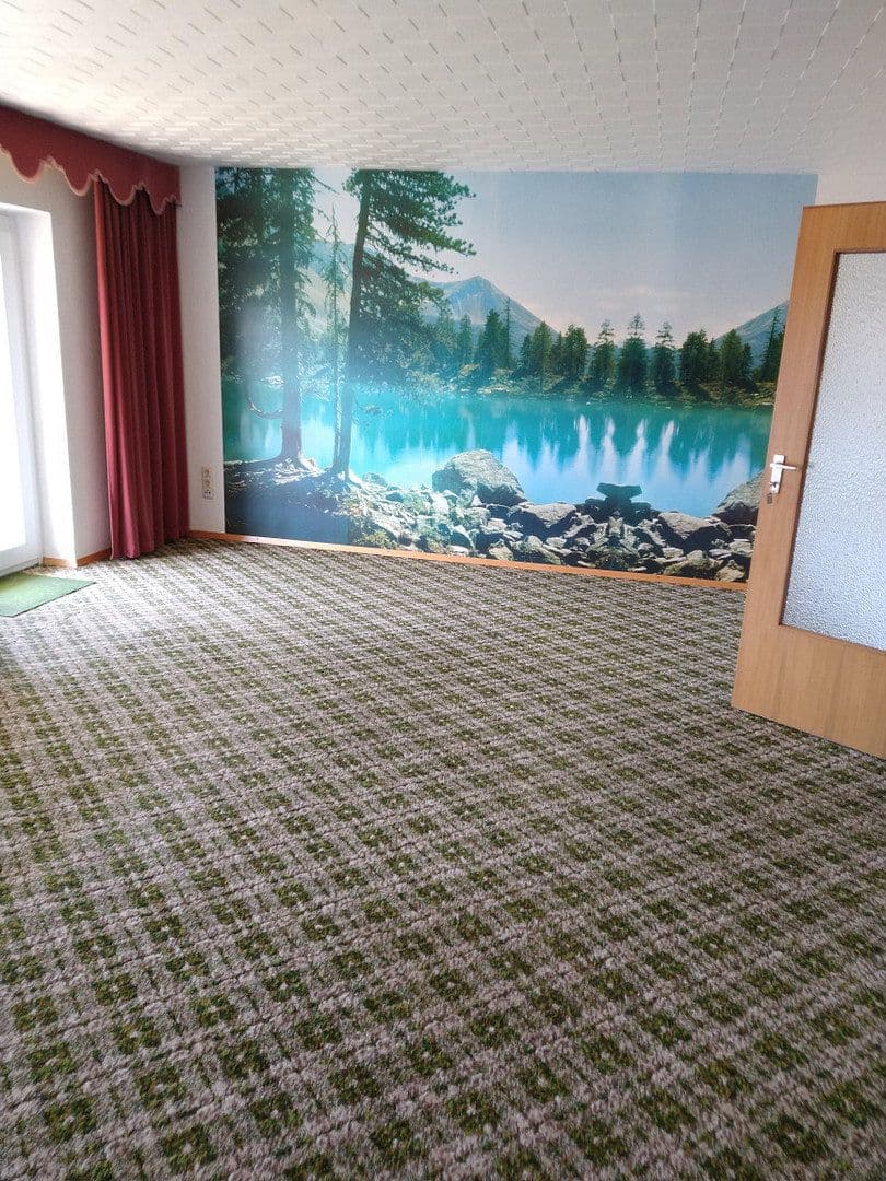 Prodej domu 237 m², pozemek 980 m², Furtwangen im Schwarzwald, Bádensko-Württembersko Prodej domu 237 m², pozemek 980 m², Furtwangen im Schwarzwald, Bádensko-Württembersko