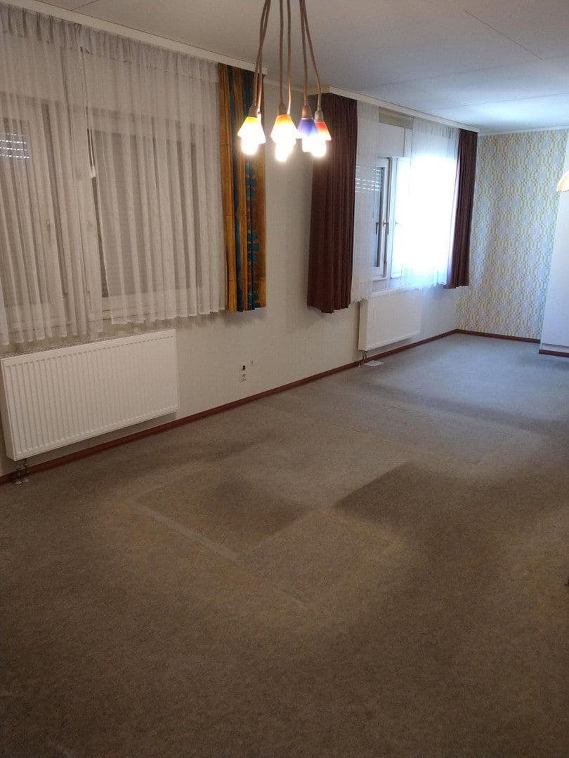 Prodej domu 237 m², pozemek 980 m², Furtwangen im Schwarzwald, Bádensko-Württembersko Prodej domu 237 m², pozemek 980 m², Furtwangen im Schwarzwald, Bádensko-Württembersko