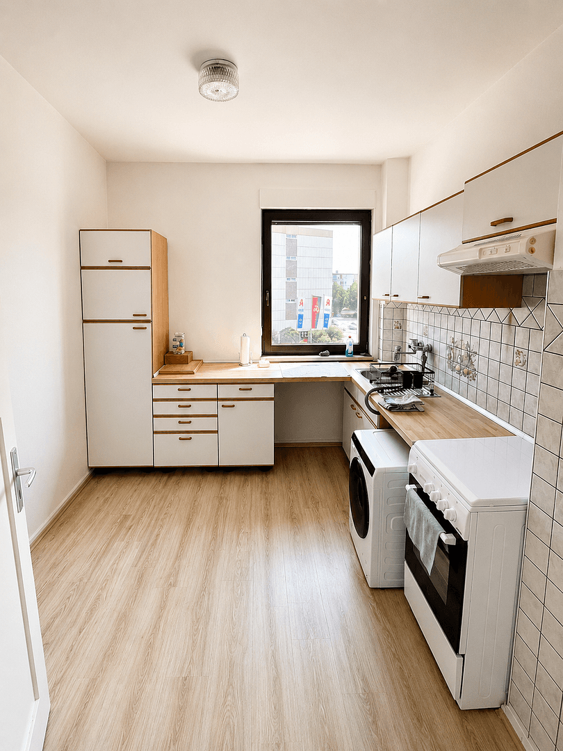 Pronájem bytu 3+1 64 m², Von-der-Tann-Straße 156, Nürnberg, Bavorsko Pronájem bytu 3+1 64 m², Von-der-Tann-Straße 156, Nürnberg, Bavorsko