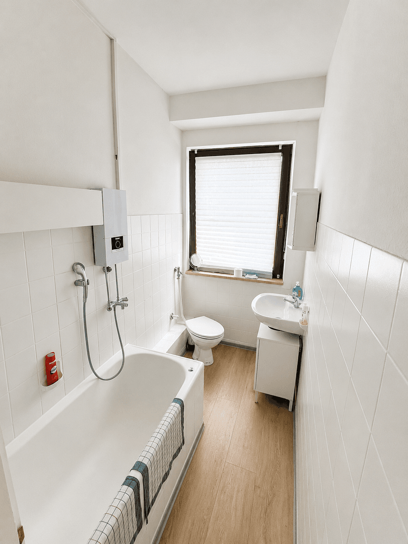 Pronájem bytu 3+1 64 m², Von-der-Tann-Straße 156, Nürnberg, Bavorsko Pronájem bytu 3+1 64 m², Von-der-Tann-Straße 156, Nürnberg, Bavorsko