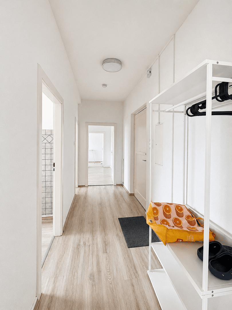 Pronájem bytu 3+1 64 m², Von-der-Tann-Straße 156, Nürnberg, Bavorsko Pronájem bytu 3+1 64 m², Von-der-Tann-Straße 156, Nürnberg, Bavorsko