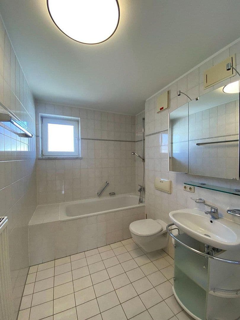 Pronájem domu 128 m², pozemek 276 m², Carl-Fohr-Str. 1e, Miesbach, Bavorsko Pronájem domu 128 m², pozemek 276 m², Carl-Fohr-Str. 1e, Miesbach, Bavorsko