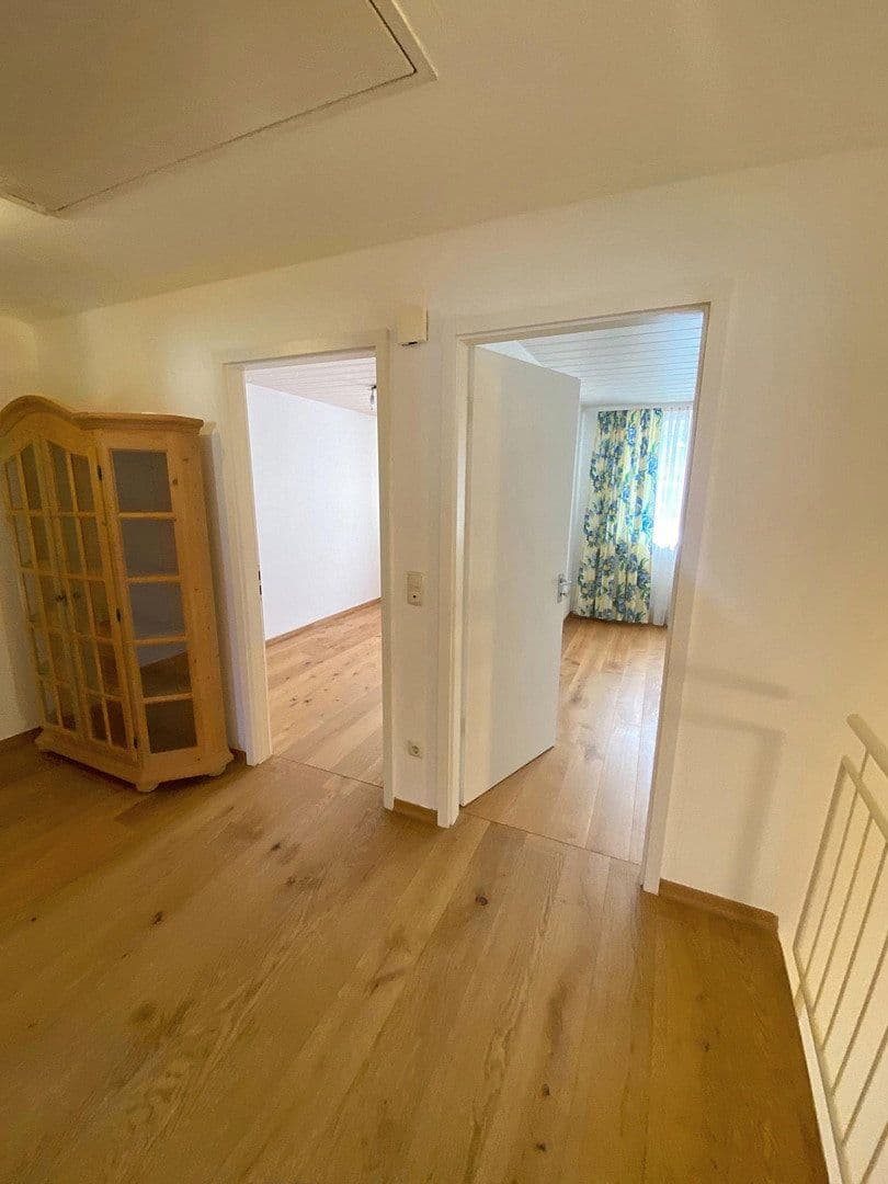 Pronájem domu 128 m², pozemek 276 m², Carl-Fohr-Str. 1e, Miesbach, Bavorsko Pronájem domu 128 m², pozemek 276 m², Carl-Fohr-Str. 1e, Miesbach, Bavorsko