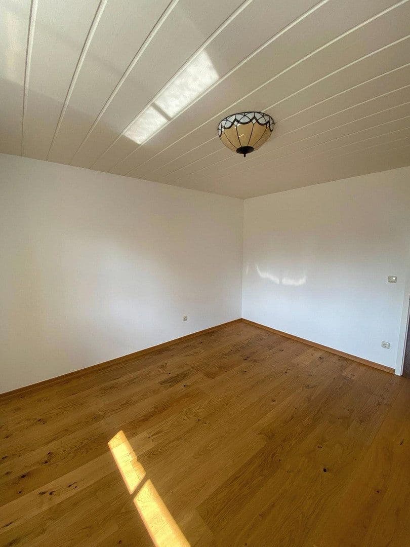 Pronájem domu 128 m², pozemek 276 m², Carl-Fohr-Str. 1e, Miesbach, Bavorsko Pronájem domu 128 m², pozemek 276 m², Carl-Fohr-Str. 1e, Miesbach, Bavorsko