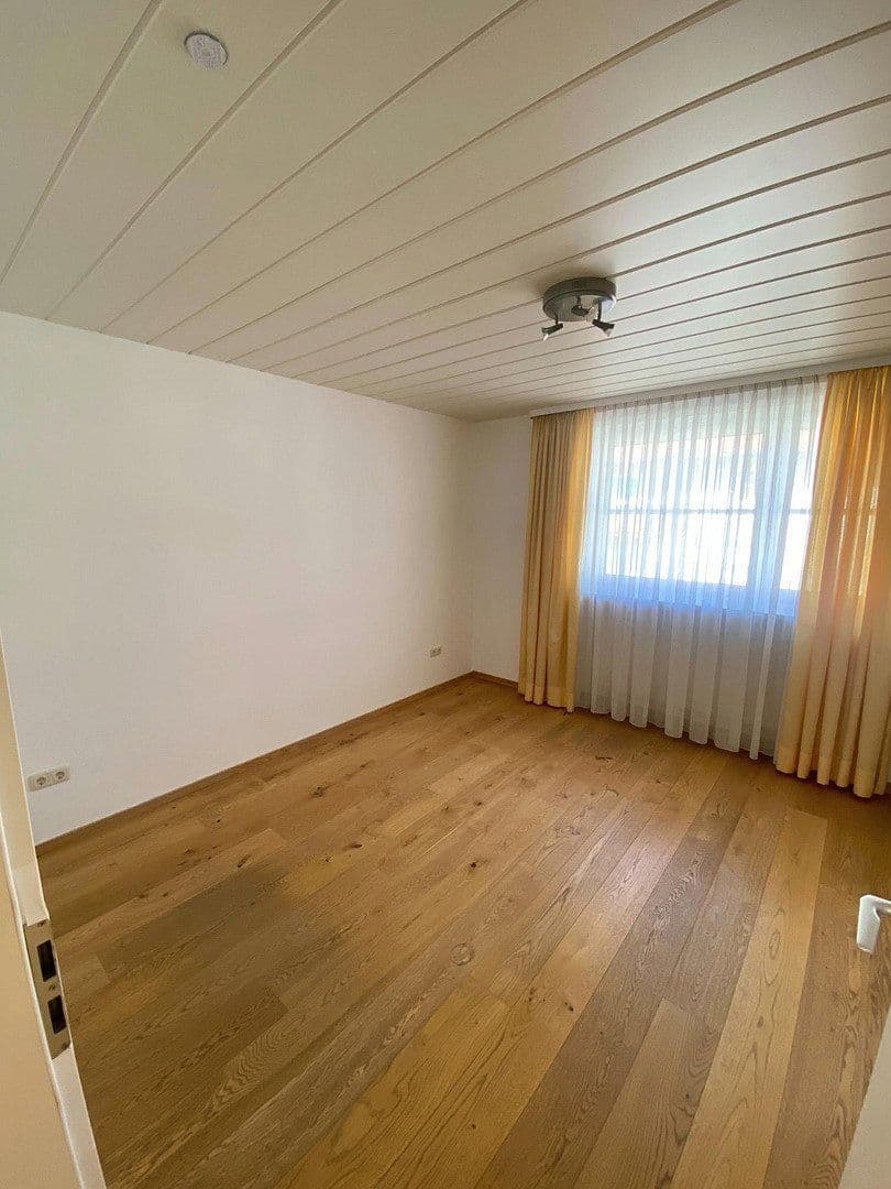 Pronájem domu 128 m², pozemek 276 m², Carl-Fohr-Str. 1e, Miesbach, Bavorsko Pronájem domu 128 m², pozemek 276 m², Carl-Fohr-Str. 1e, Miesbach, Bavorsko