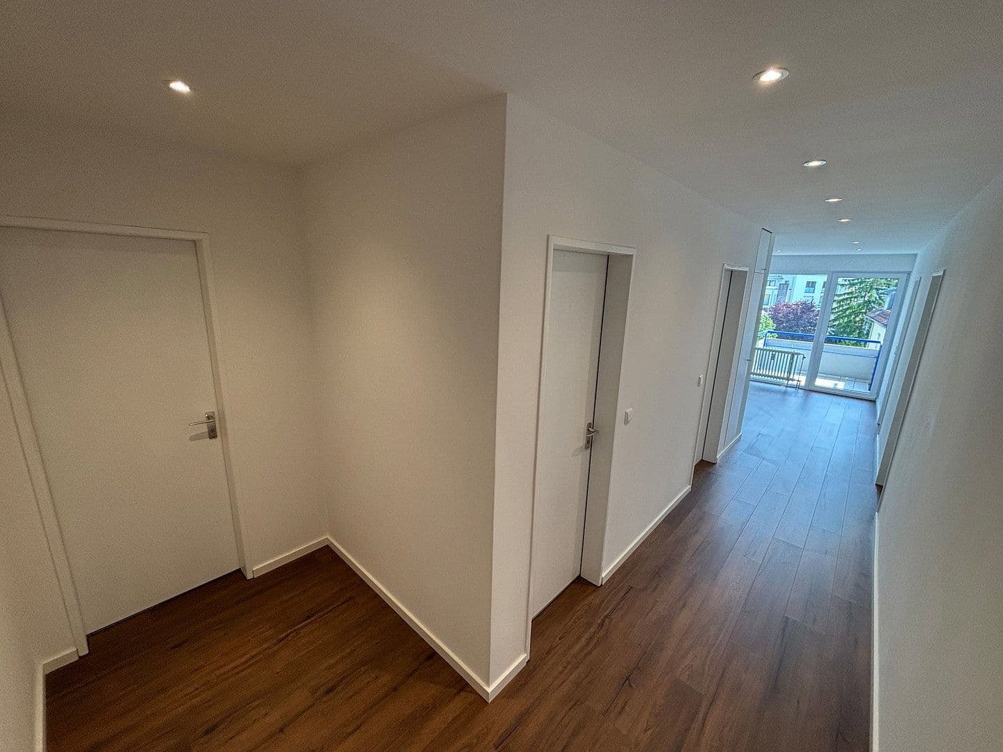 Pronájem bytu 3+kk 89 m², Korntal-Münchingen, Bádensko-Württembersko Pronájem bytu 3+kk 89 m², Korntal-Münchingen, Bádensko-Württembersko