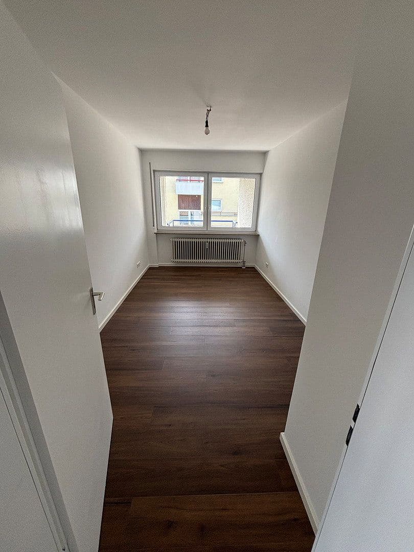 Pronájem bytu 3+kk 89 m², Korntal-Münchingen, Bádensko-Württembersko Pronájem bytu 3+kk 89 m², Korntal-Münchingen, Bádensko-Württembersko