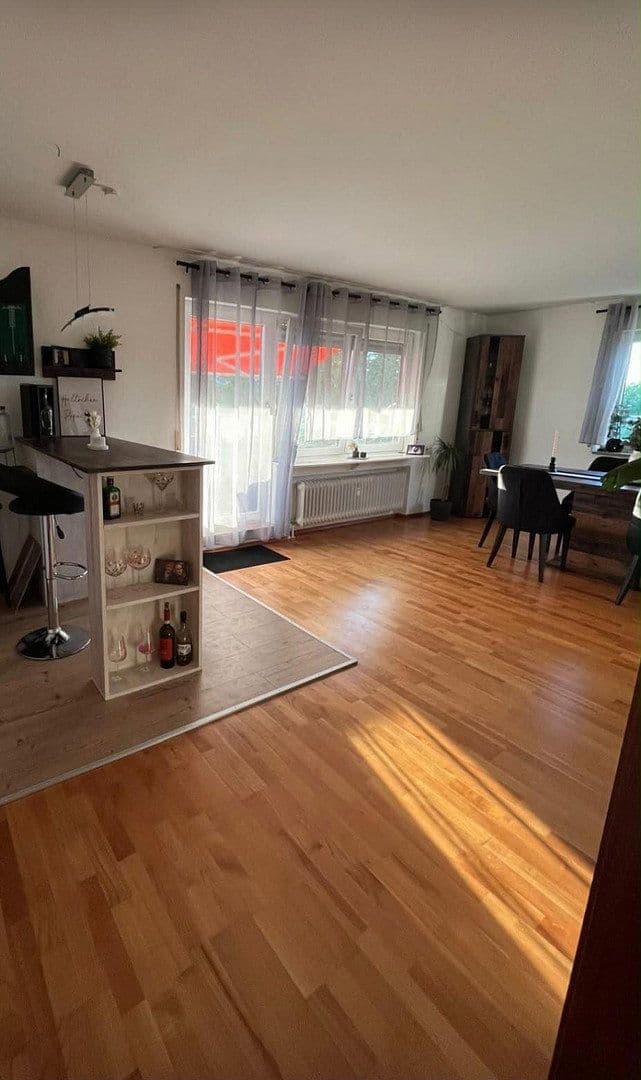 Pronájem bytu 2+kk 92 m², Lindenweg 11, Leinfelden-Echterdingen, Bádensko-Württembersko Pronájem bytu 2+kk 92 m², Lindenweg 11, Leinfelden-Echterdingen, Bádensko-Württembersko