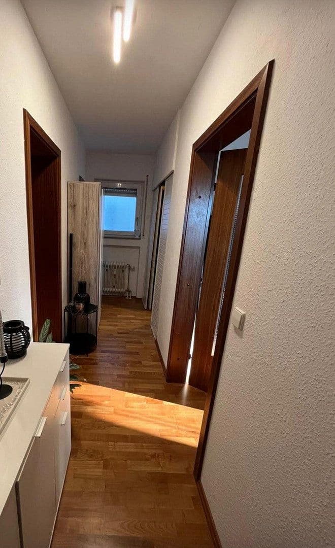 Pronájem bytu 2+kk 92 m², Lindenweg 11, Leinfelden-Echterdingen, Bádensko-Württembersko Pronájem bytu 2+kk 92 m², Lindenweg 11, Leinfelden-Echterdingen, Bádensko-Württembersko