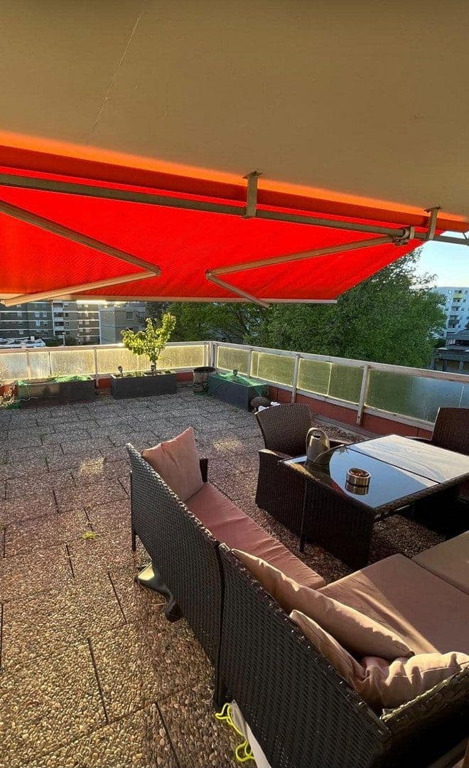 Pronájem bytu 2+kk 92 m², Lindenweg 11, Leinfelden-Echterdingen, Bádensko-Württembersko Pronájem bytu 2+kk 92 m², Lindenweg 11, Leinfelden-Echterdingen, Bádensko-Württembersko