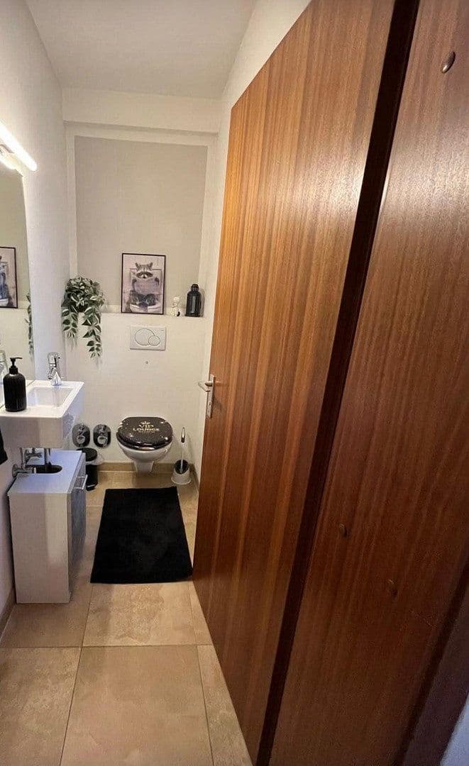 Pronájem bytu 2+kk 92 m², Lindenweg 11, Leinfelden-Echterdingen, Bádensko-Württembersko Pronájem bytu 2+kk 92 m², Lindenweg 11, Leinfelden-Echterdingen, Bádensko-Württembersko