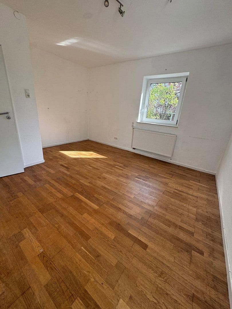 Prodej domu 205 m², pozemek 1.081 m², Bahnweg 5, Grafing/Bahnhof, Bavorsko Prodej domu 205 m², pozemek 1.081 m², Bahnweg 5, Grafing/Bahnhof, Bavorsko