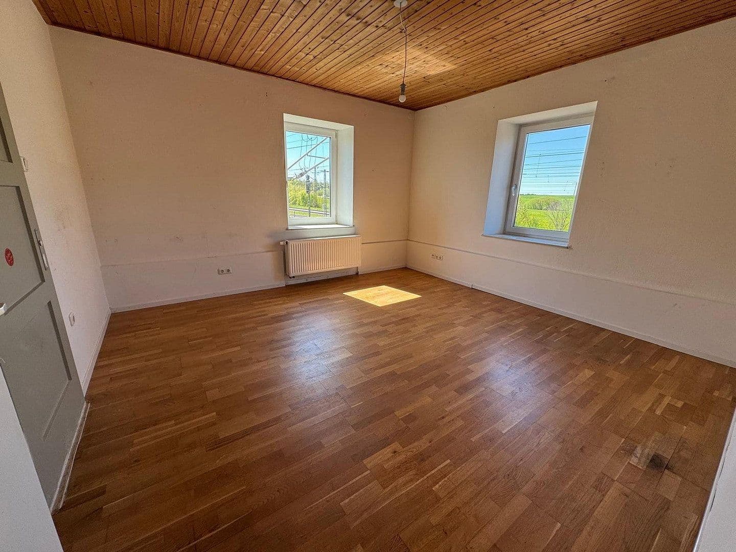 Prodej domu 205 m², pozemek 1.081 m², Bahnweg 5, Grafing/Bahnhof, Bavorsko Prodej domu 205 m², pozemek 1.081 m², Bahnweg 5, Grafing/Bahnhof, Bavorsko