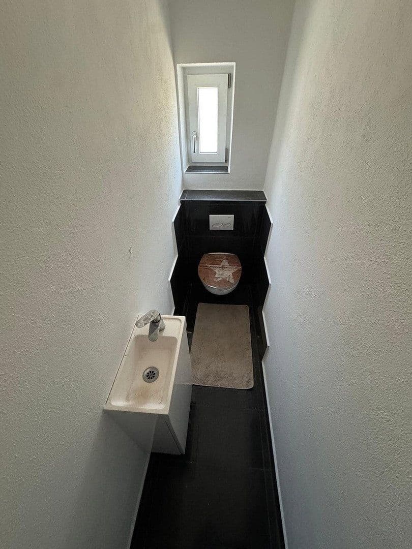 Prodej domu 205 m², pozemek 1.081 m², Bahnweg 5, Grafing/Bahnhof, Bavorsko Prodej domu 205 m², pozemek 1.081 m², Bahnweg 5, Grafing/Bahnhof, Bavorsko