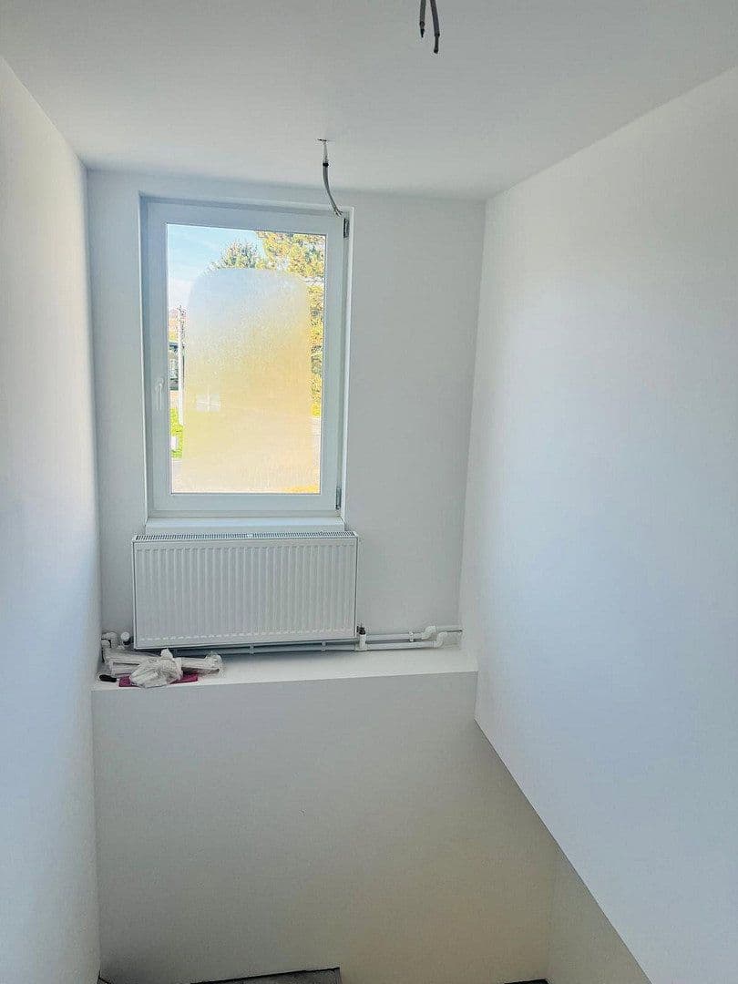 Prodej domu 209 m², pozemek 911 m², Striegistal, Sasko Prodej domu 209 m², pozemek 911 m², Striegistal, Sasko