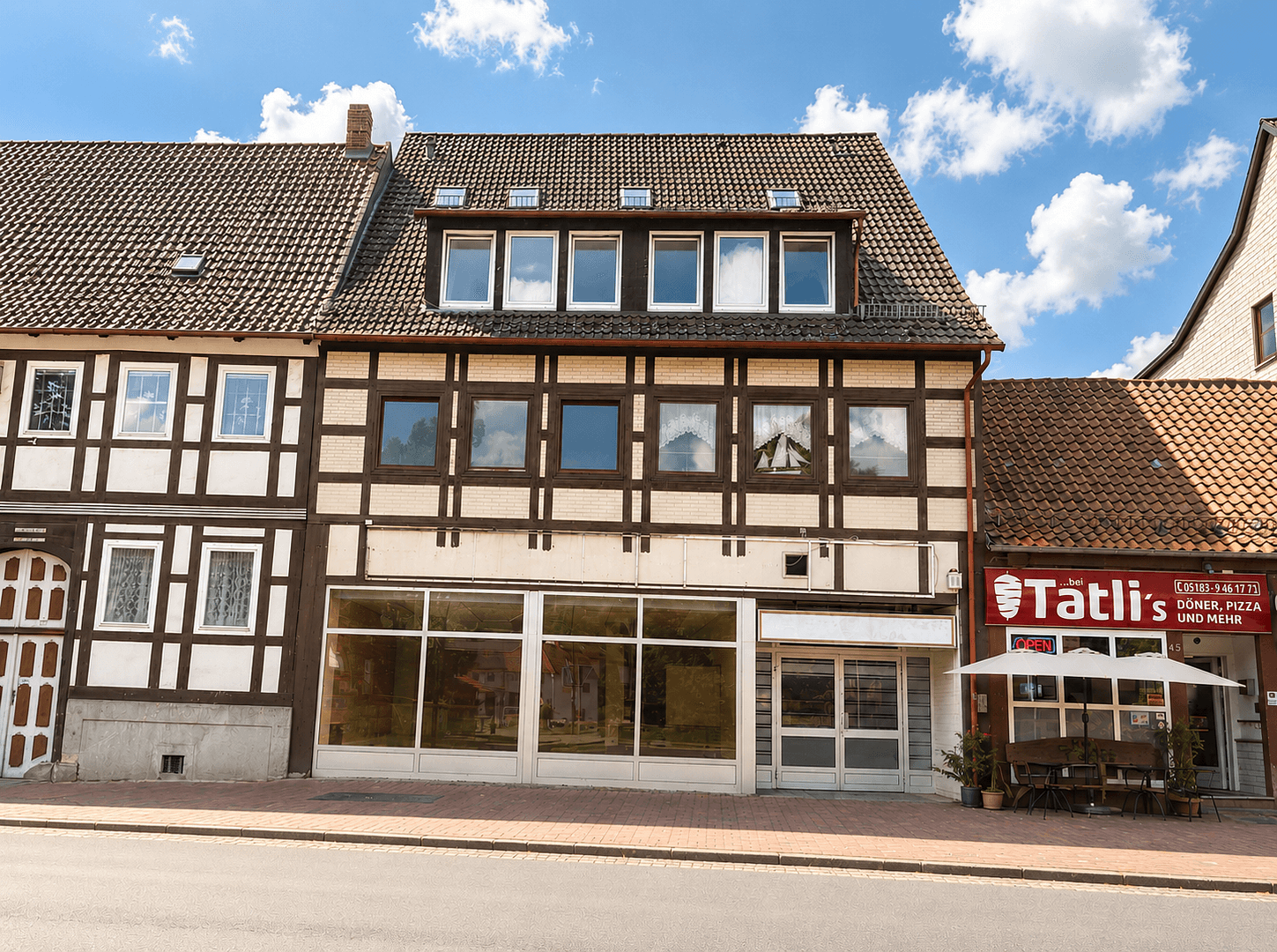 Prodej domu 483 m², pozemek 1.664 m², Lamspringe, Dolní Sasko Prodej domu 483 m², pozemek 1.664 m², Lamspringe, Dolní Sasko