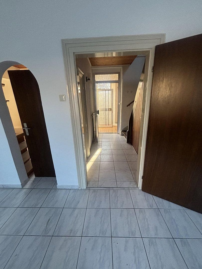 Pronájem domu 95 m², pozemek 157 m², Untere Bahnhofstraße 4, Worms, Porýní-Falc Pronájem domu 95 m², pozemek 157 m², Untere Bahnhofstraße 4, Worms, Porýní-Falc