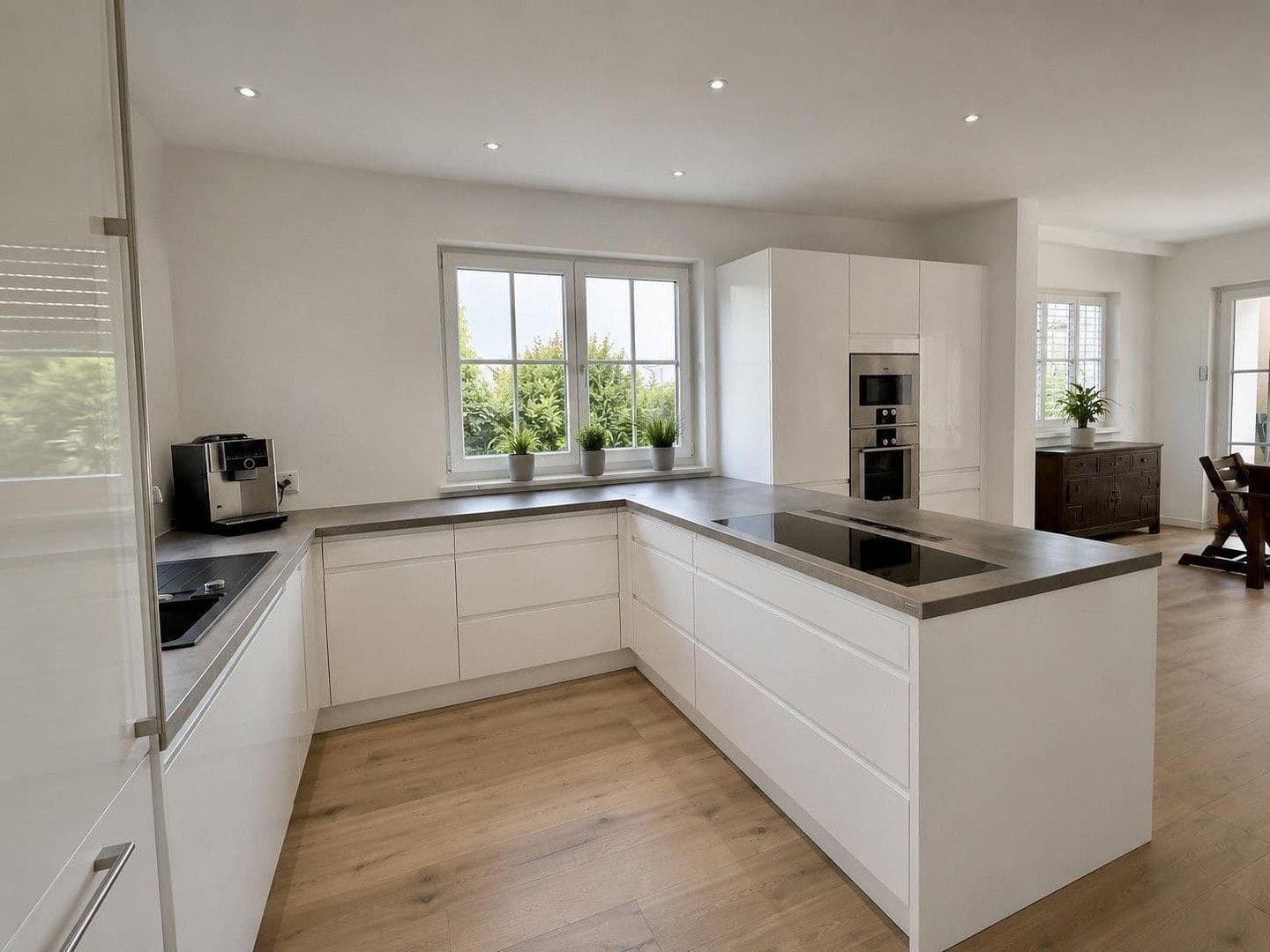 Prodej domu 262 m², pozemek 540 m², Hofheim am Taunus, Hessen Prodej domu 262 m², pozemek 540 m², Hofheim am Taunus, Hessen
